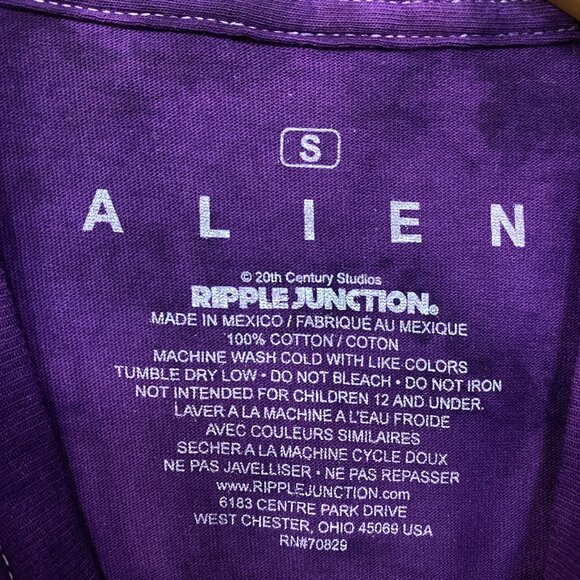 Alien Xenomorph Space No One Can Hear You Scream Tie Dye Small - Picture 4 of 4